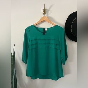 Boutique top, green